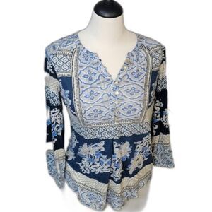 Lucky Brand Blouse with 3/4 Sleeves size Sm V-Neck w/Buttons Blue & White Design